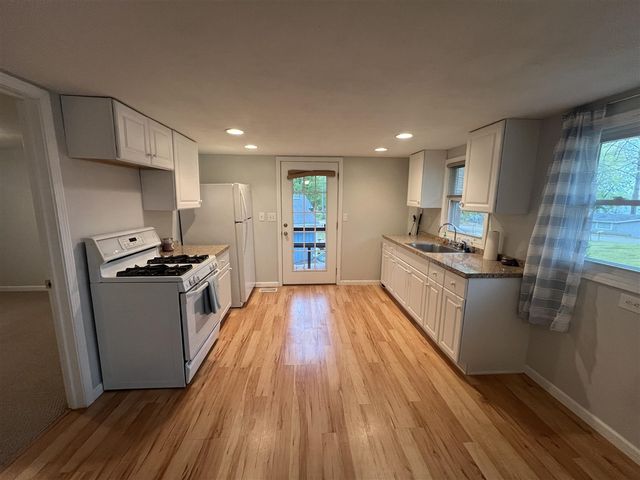 12561 S Sand Beach Drive, Grant, MI 49327