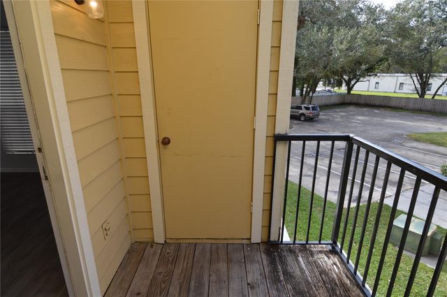 8641 FANCY FINCH DRIVE 202, Tampa, FL 33614