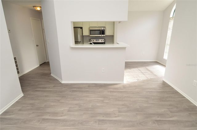 8641 FANCY FINCH DRIVE 202, Tampa, FL 33614