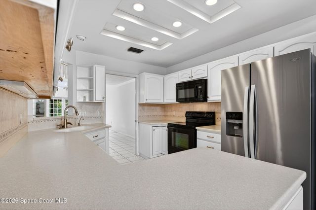 1607 Parkside Place 1607, Indian Harbour Beach, FL 32937