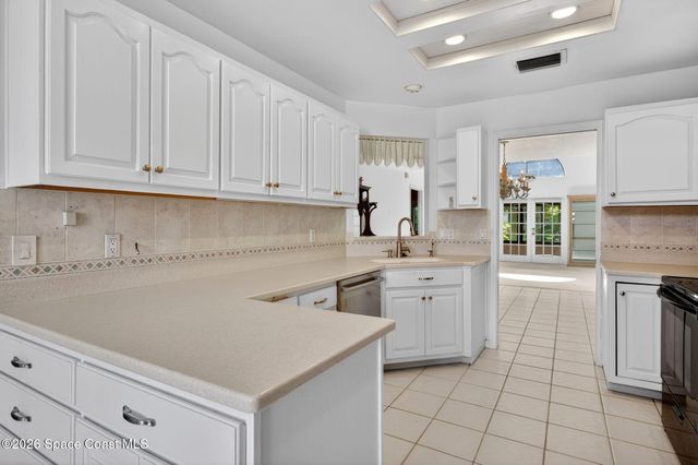 1607 Parkside Place 1607, Indian Harbour Beach, FL 32937