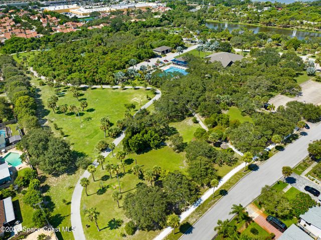 1607 Parkside Place 1607, Indian Harbour Beach, FL 32937