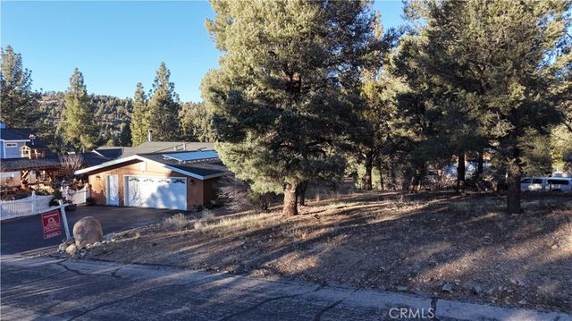 47080 Sky View, Big Bear City, CA 92314