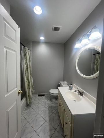 30 Belle Oak Lane, Belleville, NJ 07109