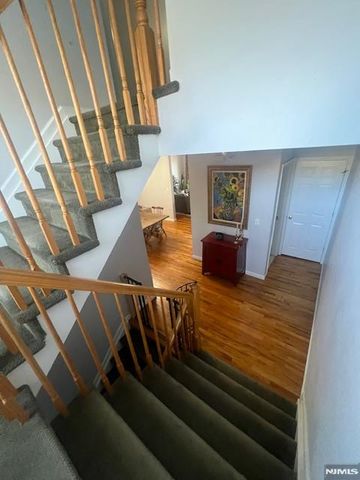 30 Belle Oak Lane, Belleville, NJ 07109
