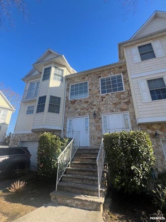 30 Belle Oak Lane, Belleville, NJ 07109