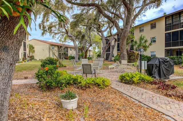 2220 STICKNEY POINT ROAD 520, Sarasota, FL 34231