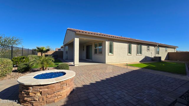 17864 W THISTLE LANDING Drive, Goodyear, AZ 85338