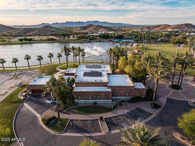 17864 W THISTLE LANDING Drive, Goodyear, AZ 85338