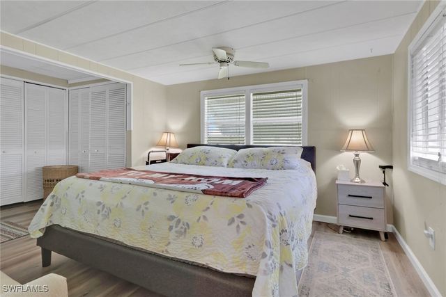 20 Derhenson DR, Naples, FL 34114