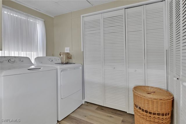 20 Derhenson DR, Naples, FL 34114