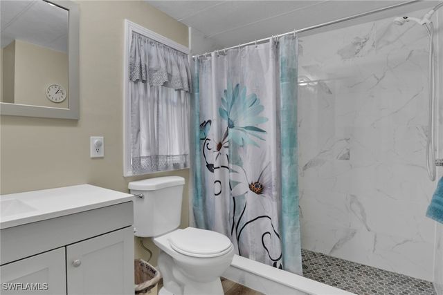 20 Derhenson DR, Naples, FL 34114