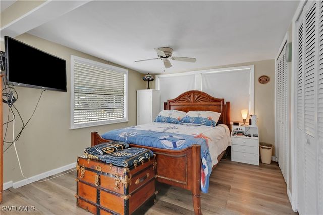 20 Derhenson DR, Naples, FL 34114