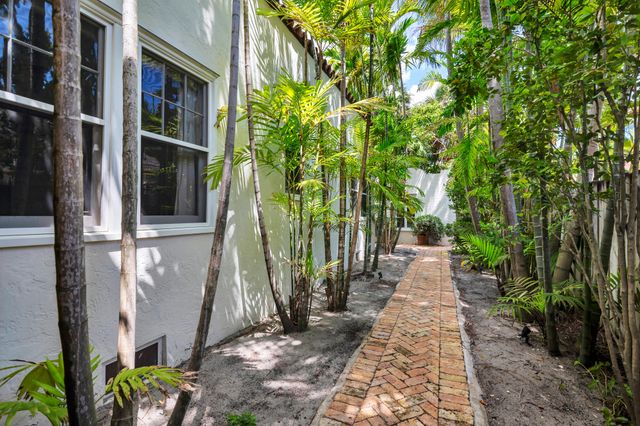 205 Westminster Road, West Palm Beach, FL 33405