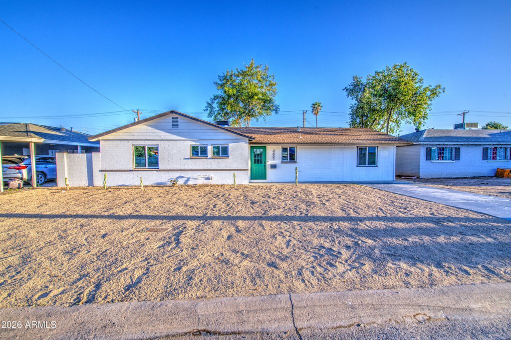 3801 W MONTEBELLO Avenue, Phoenix, AZ 85019 — exterior