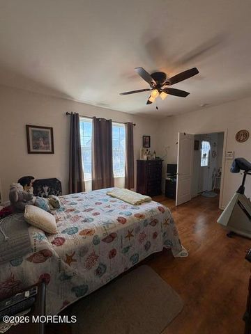 60 Mark Drive, Manahawkin, NJ 08050
