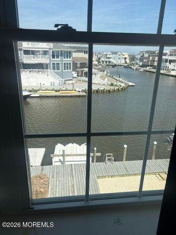 60 Mark Drive, Manahawkin, NJ 08050
