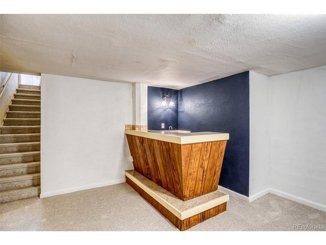 850 Holland St, Lakewood, CO 80215