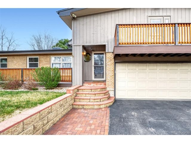 850 Holland St, Lakewood, CO 80215