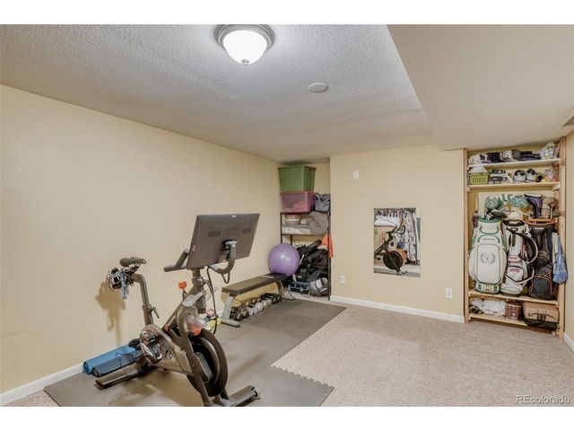 850 Holland St, Lakewood, CO 80215