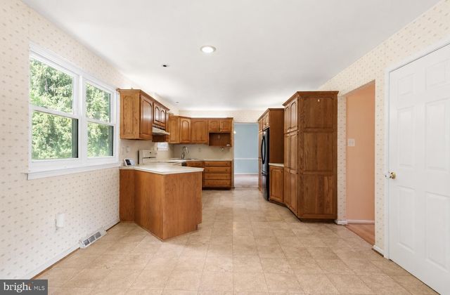 364 S BALDERSTON DR, Exton, PA 19341