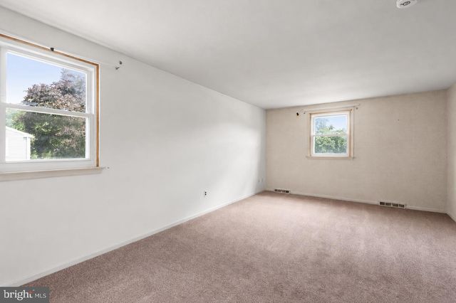 364 S BALDERSTON DR, Exton, PA 19341