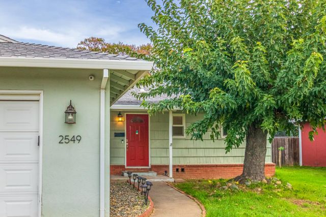 2549 Tannat Way, Rancho Cordova, CA 95670