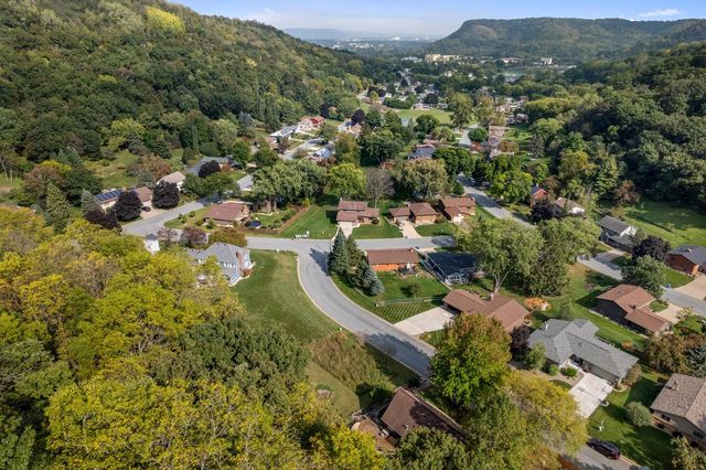 368 Dresser DRIVE, Winona, MN 55987