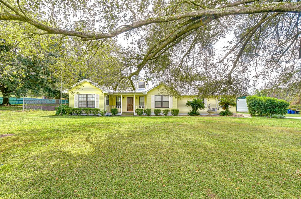 16349 SPRING VALLEY ROAD, Dade City, FL 33523