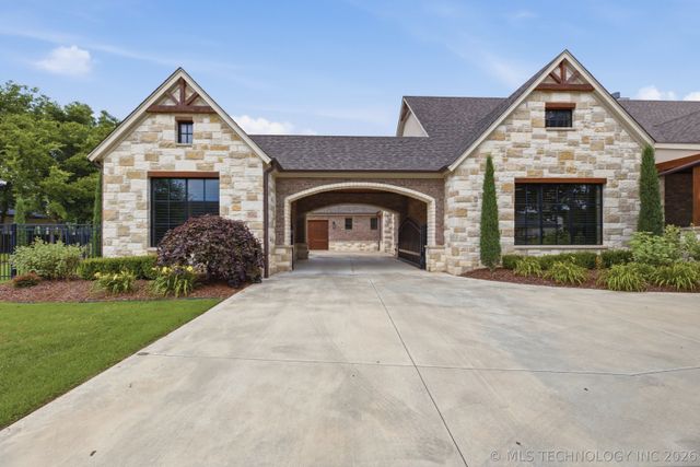 3557 W 75th Street, Tulsa, OK 74132