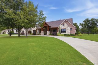 3557 W 75th Street, Tulsa, OK 74132