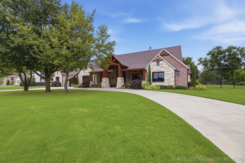 3557 W 75th Street, Tulsa, OK 74132