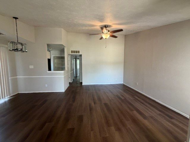 431 Pogue Street, Cedar Hill, TX 75104
