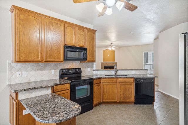 232 Creekview Drive, Anna, TX 75409