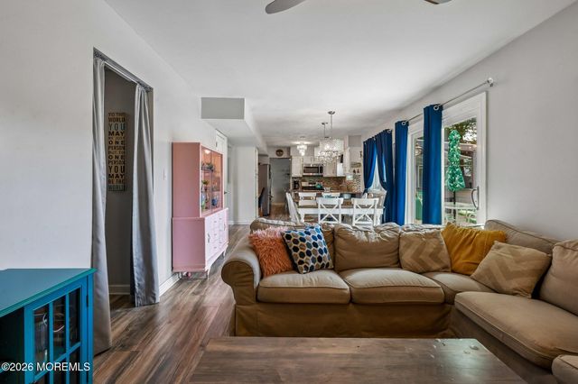 7 Stowe Lane, Howell, NJ 07731