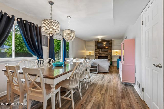 7 Stowe Lane, Howell, NJ 07731