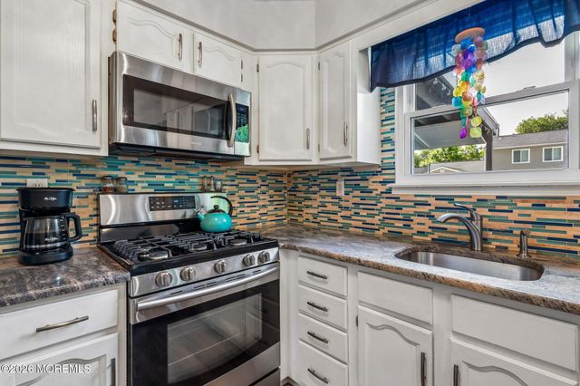 7 Stowe Lane, Howell, NJ 07731
