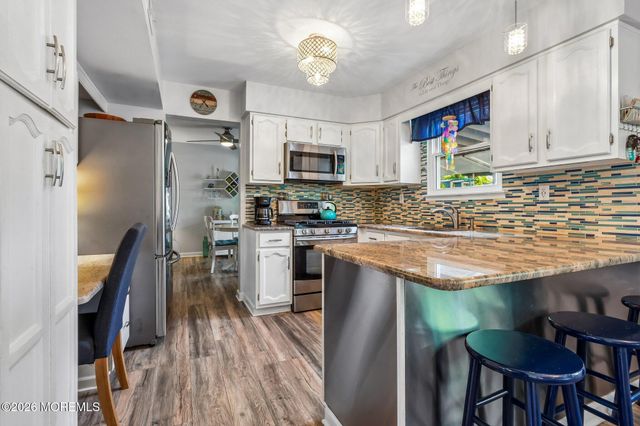 7 Stowe Lane, Howell, NJ 07731