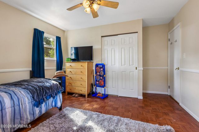 7 Stowe Lane, Howell, NJ 07731