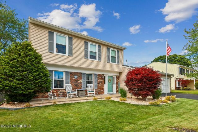 7 Stowe Lane, Howell, NJ 07731