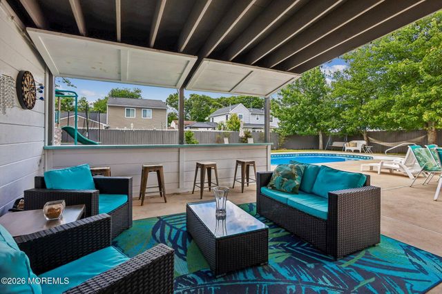 7 Stowe Lane, Howell, NJ 07731