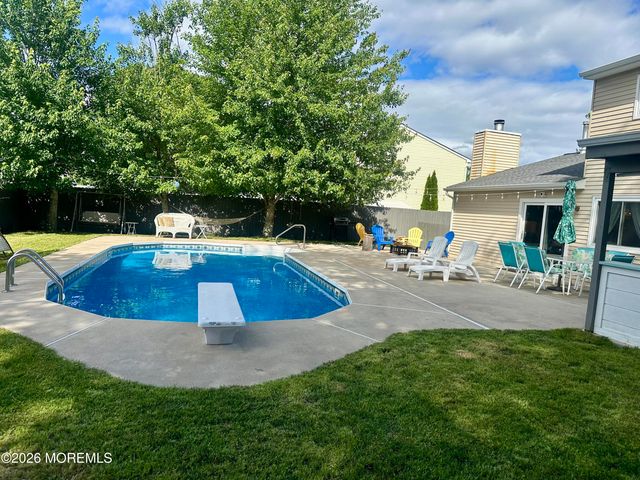 7 Stowe Lane, Howell, NJ 07731