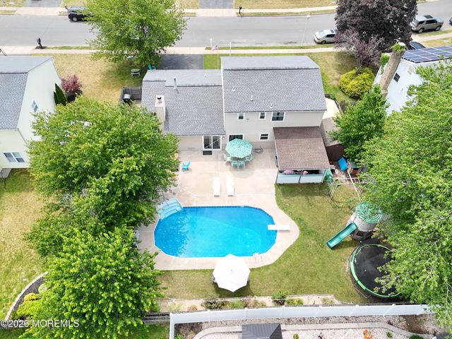 7 Stowe Lane, Howell, NJ 07731