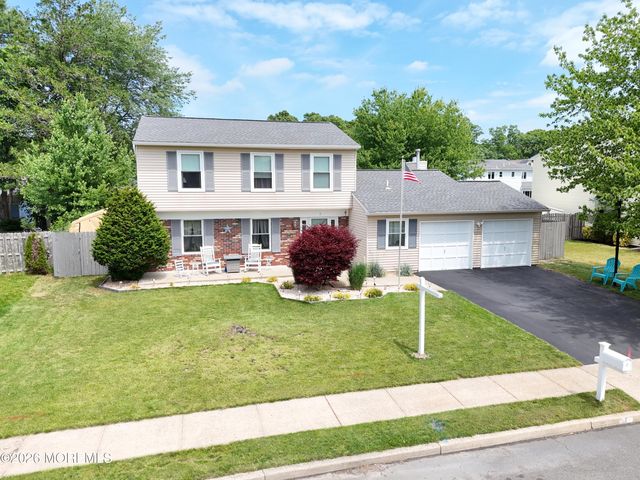 7 Stowe Lane, Howell, NJ 07731