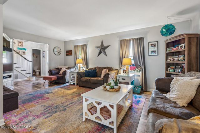 7 Stowe Lane, Howell, NJ 07731