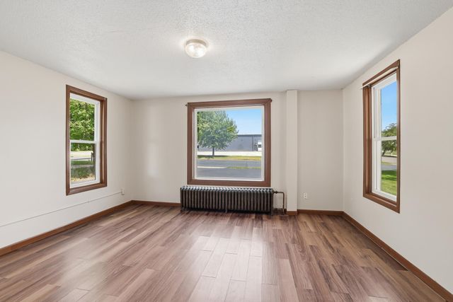 585 S Wasson Lane, River Falls, WI 54022