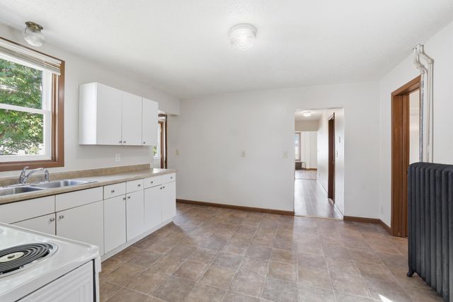 585 S Wasson Lane, River Falls, WI 54022
