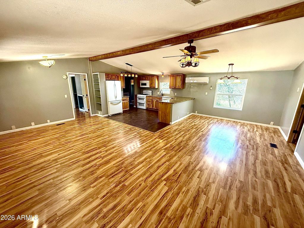 Image 3 of property listing at 1406 N MATTERHORN Road, Payson, AZ 85541