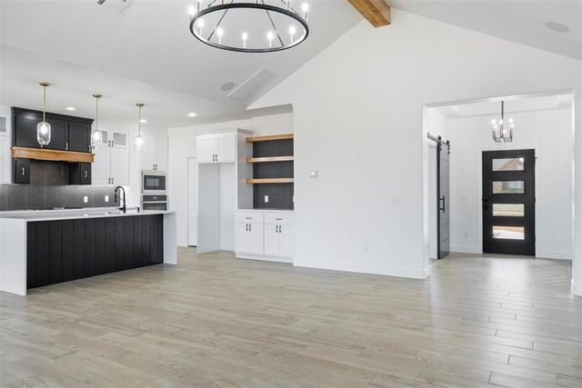 3308 Sage Brush Place, Yukon, OK 73099