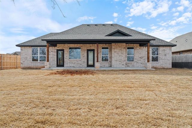 3308 Sage Brush Place, Yukon, OK 73099